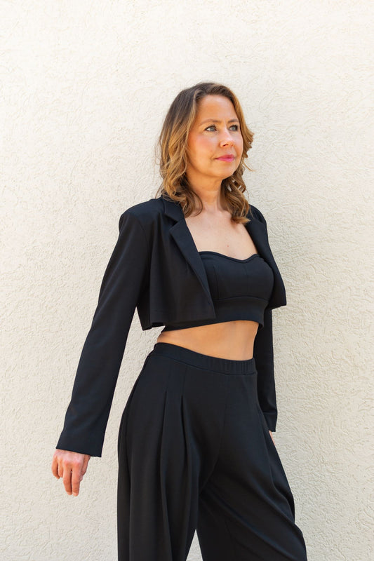 Black, Cropped Ponte Blazer w/ Lapel & Collar, Full-Length Sleeve (Women)