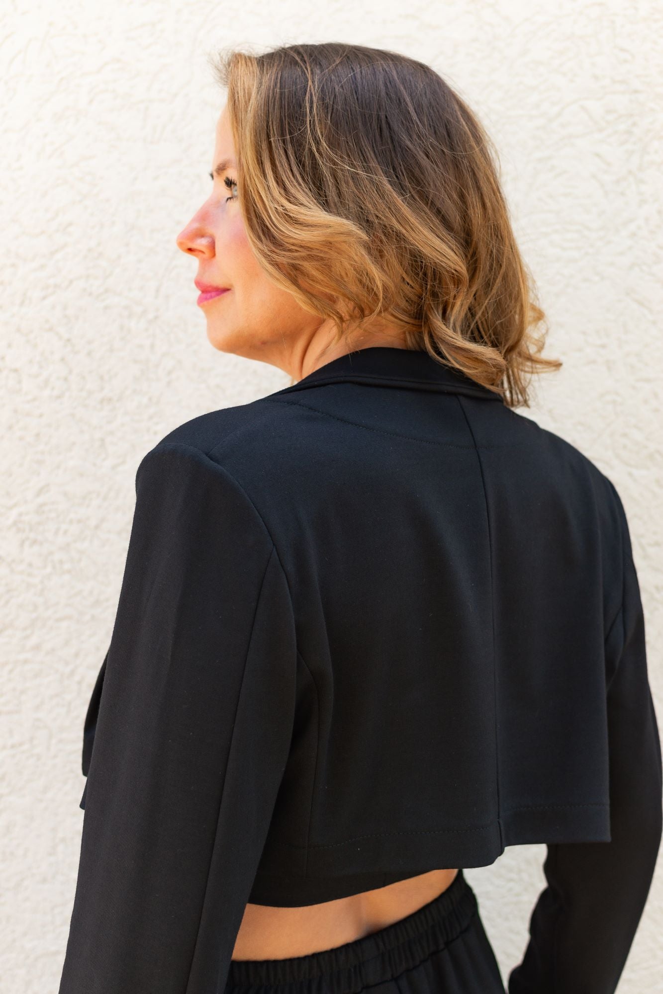 Black, Cropped Ponte Blazer w/ Lapel & Collar, Full-Length Sleeve (Women)