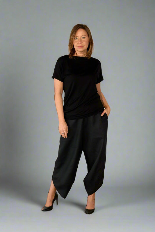 Black, Linen Pants w/ Low Crotch & Elastic Waistband, Triangle Detail on Hem (Unisex)