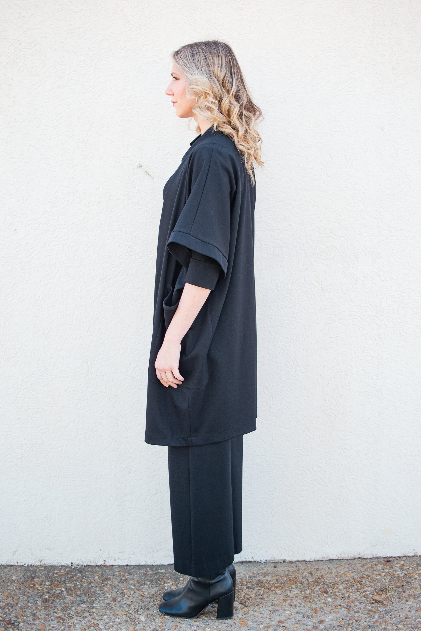 Black, Dropped Shoulder Ponte Kimono 2 Front Pockets & Paneled Sleeves, Open front, No Closure (Unisex)