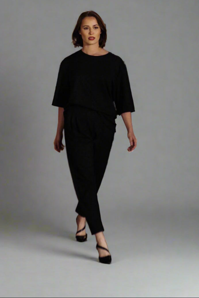 Oversized,  Black Ponte Top w/ Elbow-Length Sleeves & Crew Neck, Straight Hem (Unisex)