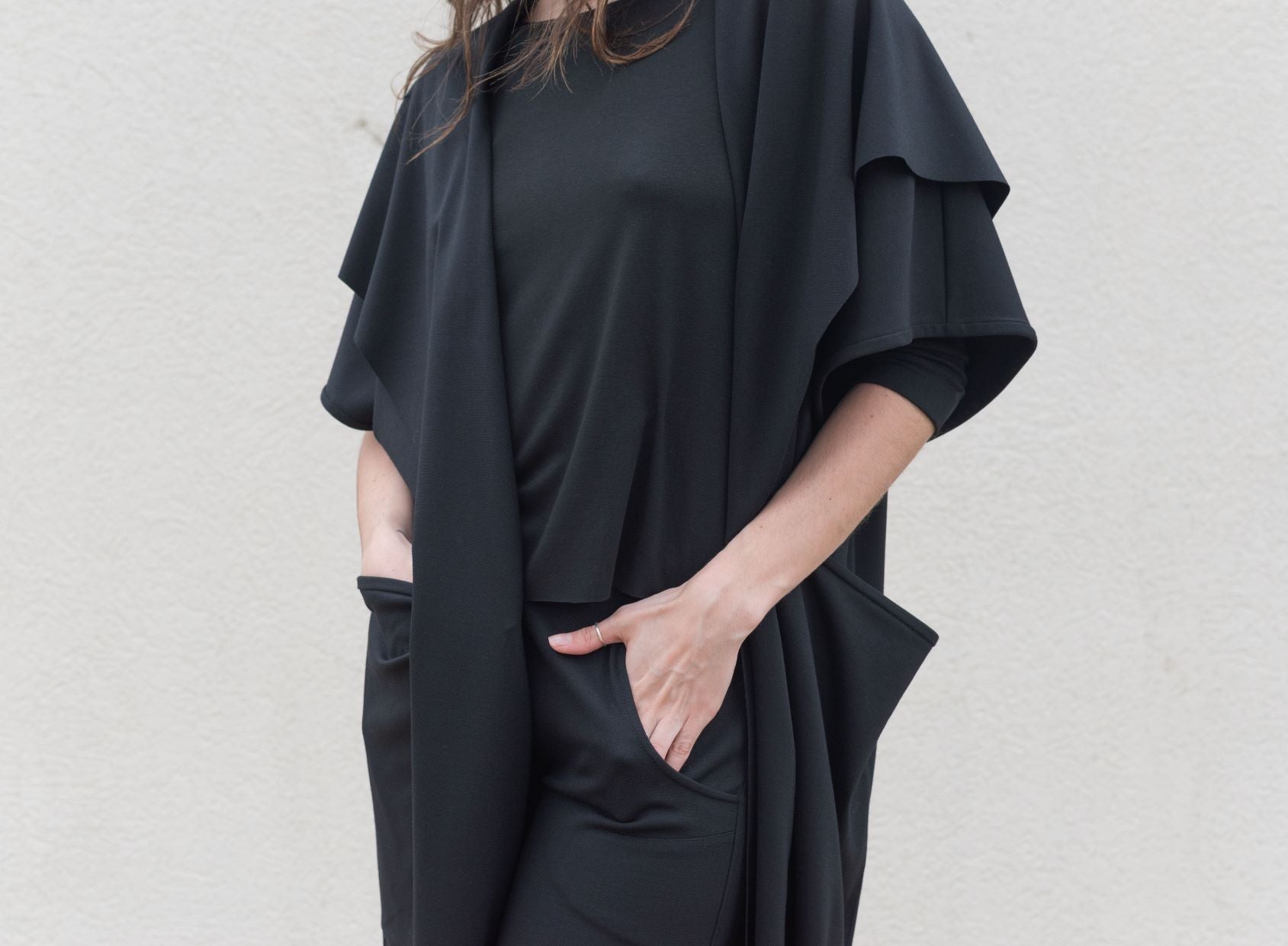 Black, Drop Shoulder Sleeveless Coat w/ 2 Front Pockets & Big Collar, Raw Cut Edges (Women)