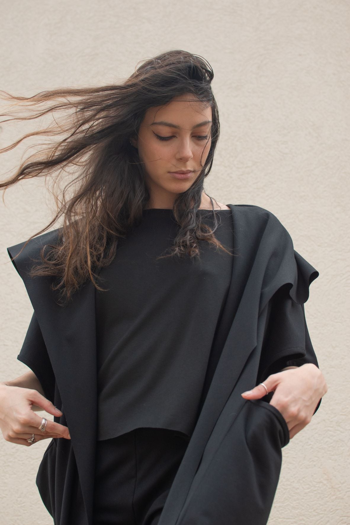 Black, Drop Shoulder Sleeveless Coat w/ 2 Front Pockets & Big Collar, Raw Cut Edges (Women)