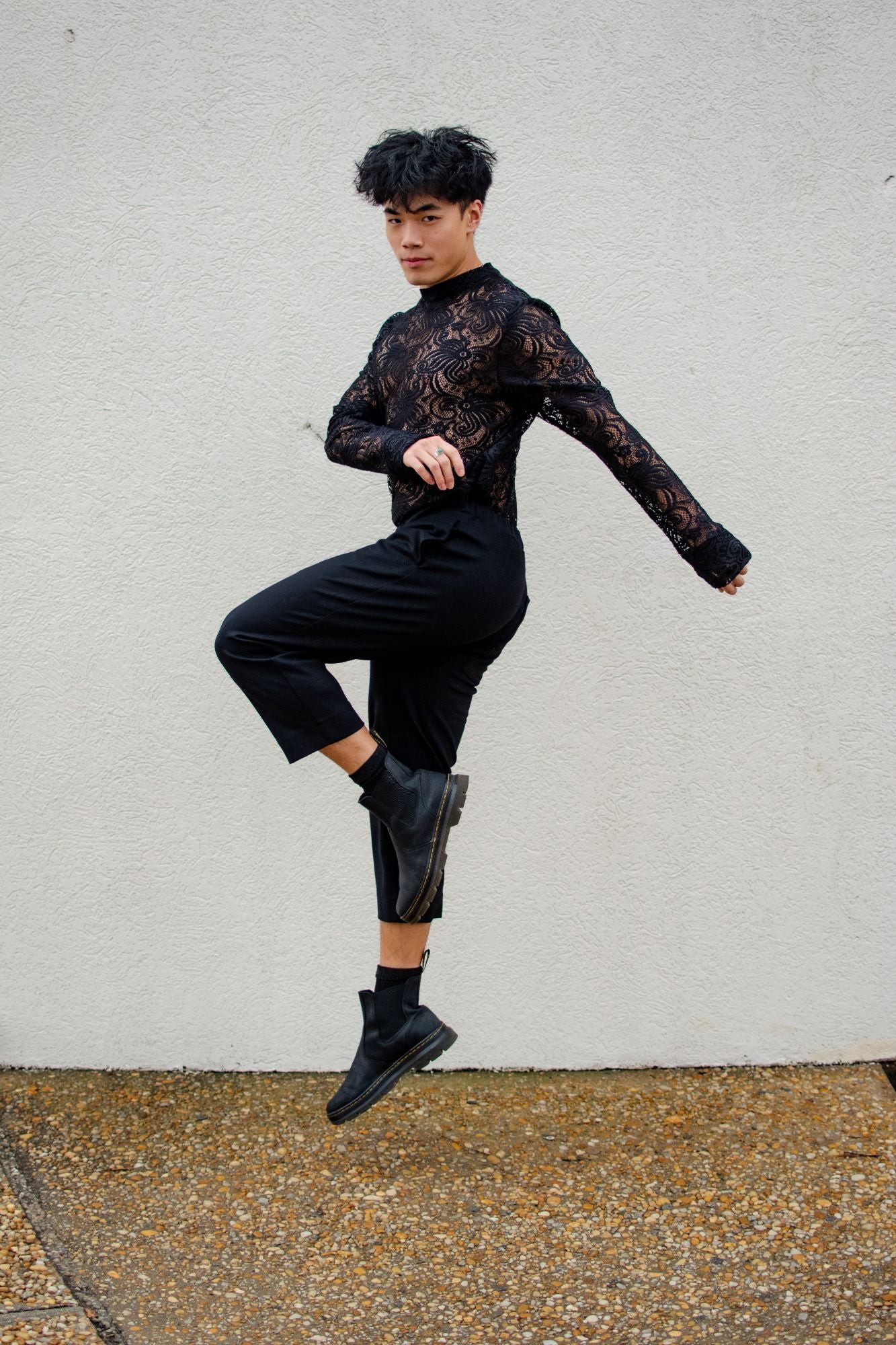 Black, Loose-Cut Pleated Pants w/ Back Pocket & Elastic Waistband, Cropped Length (Men)