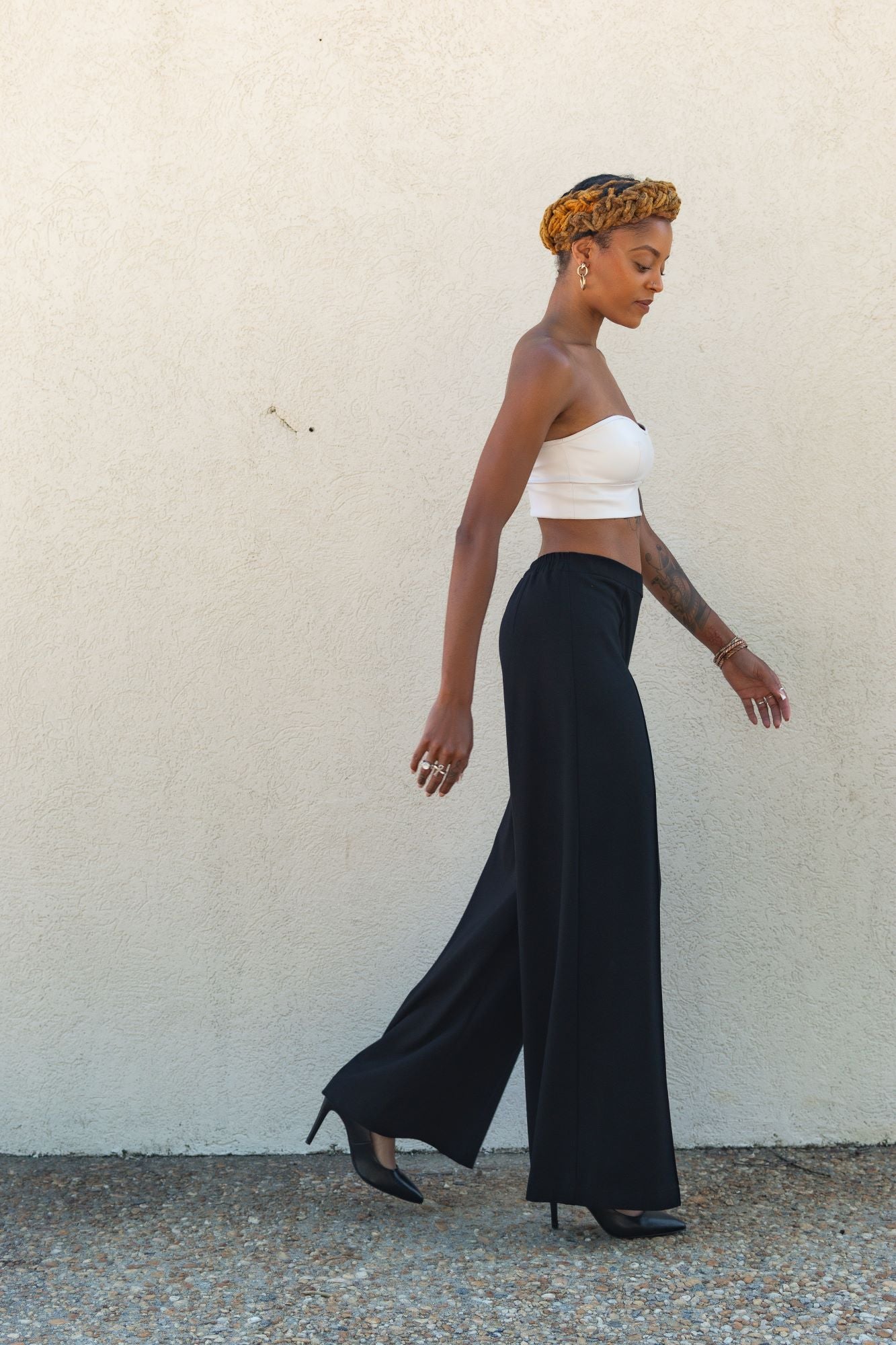Black, Wide-Leg Pants w/ Elastic Waistband & No Pockets, Full Length (Women)