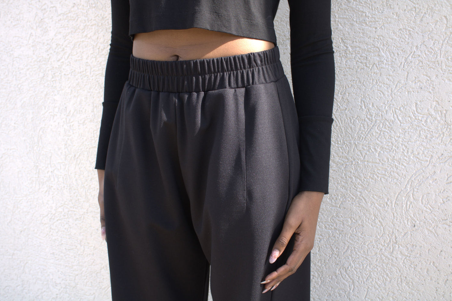 Jean | Black Cropped Lenght Barrel Style Pant
