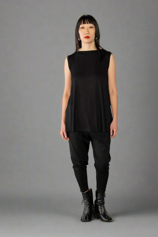 Relaxed, Black Sleeveless Top w/ Wide Shoulders & Boat Neck, Hi-Low Hem (Unisex)
