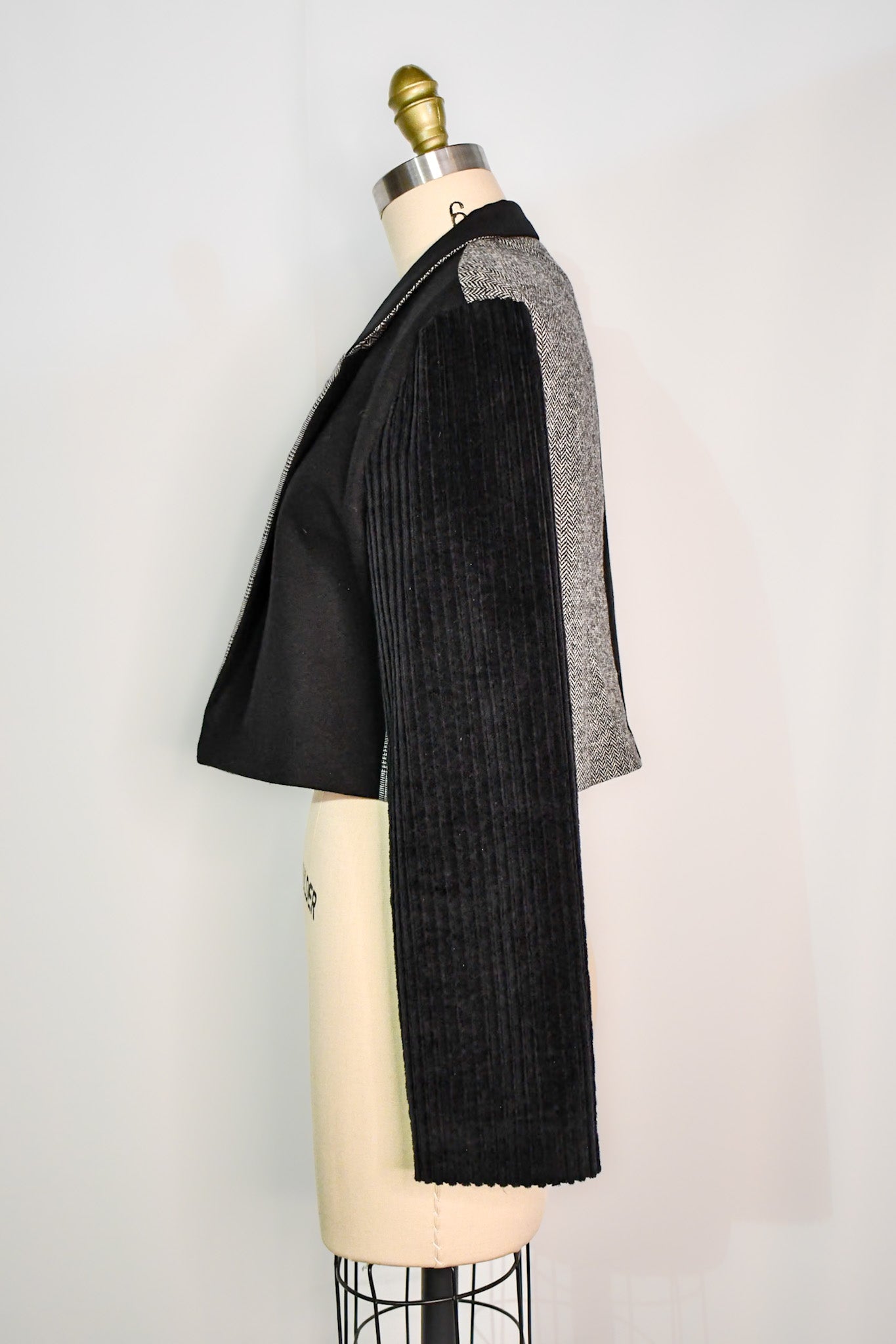 Oriana | Cropped Blazer