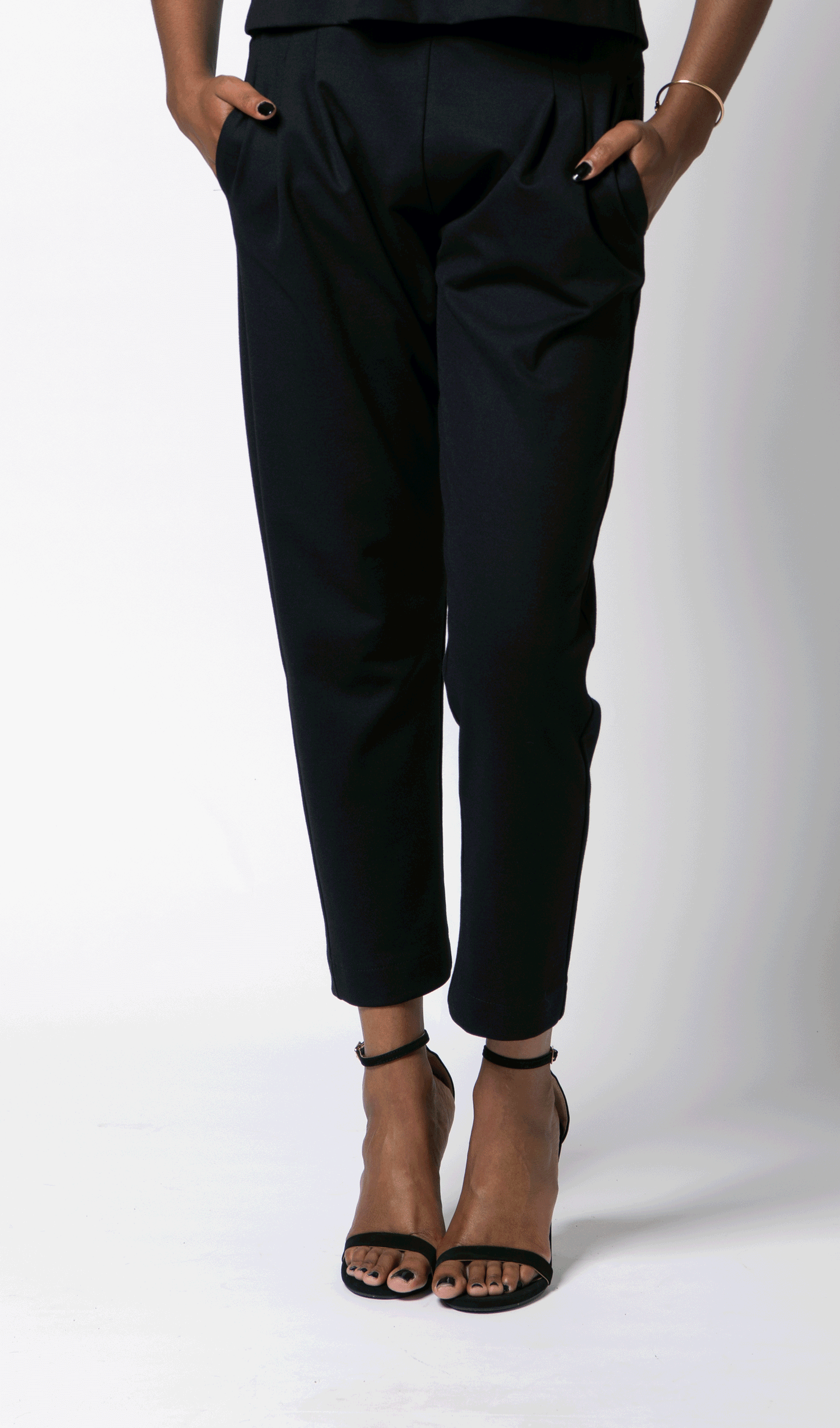 Norma | Black Tapered Pants