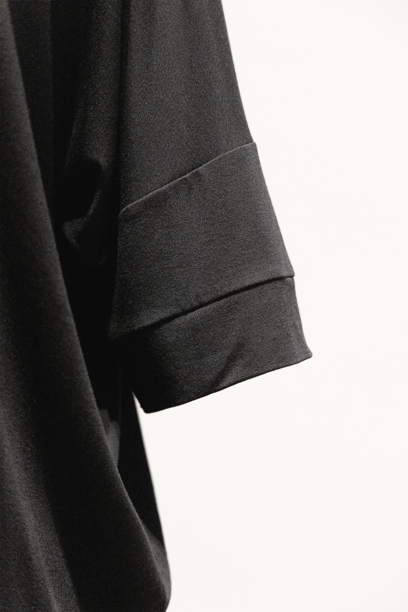Isabella | Oversized O-Shape 1/2 Sleeve Top