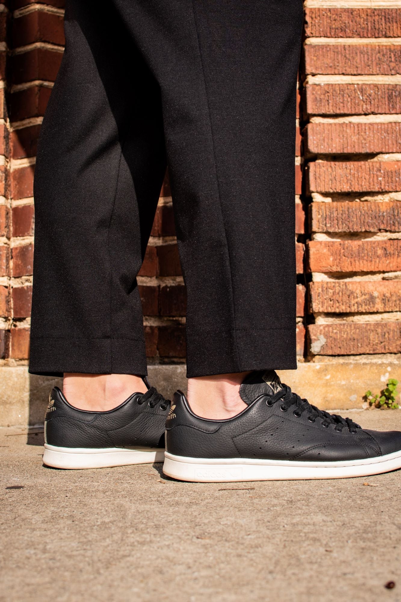 Black, Tapered Loose Pants w/ Back Pocket & Elastic Waistband, Ankle Length (Men)