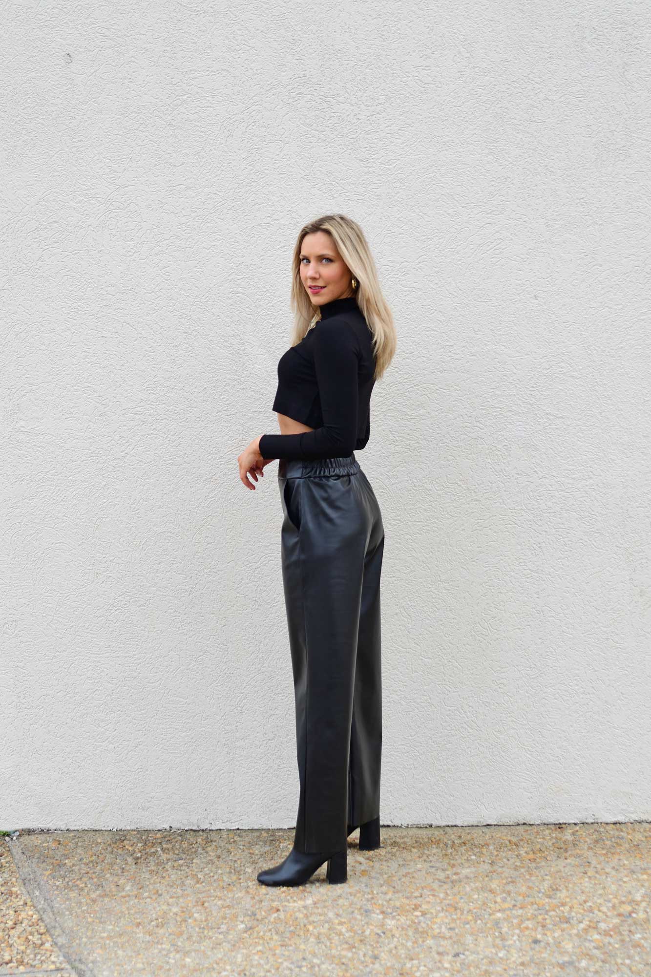 Taylor | Faux Leather Straight Leg Pants with Pockets